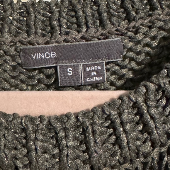 Vince crocheted sweater size small - Picture 4 of 5